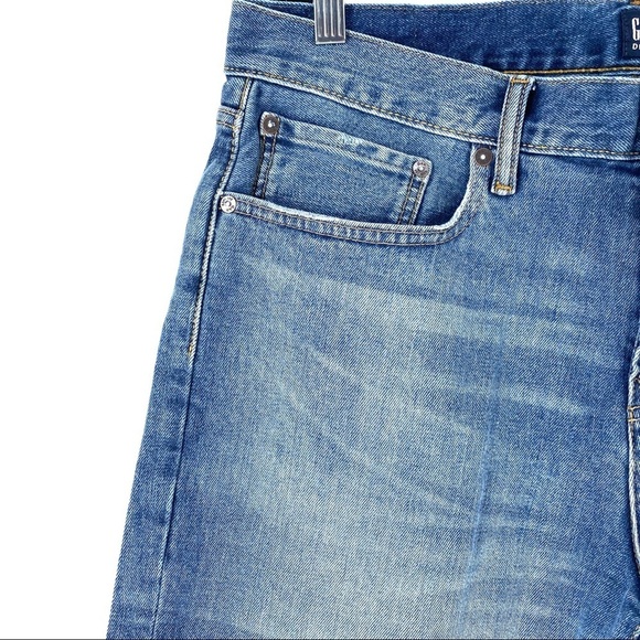 Gap Men's Slim Fit Denim Shorts w/ Raw Hem - 34 - Picture 3 of 6